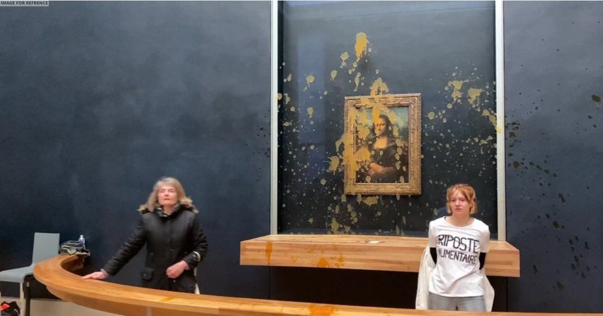 Protesters throw soup at iconic Mona Lisa painting in Paris